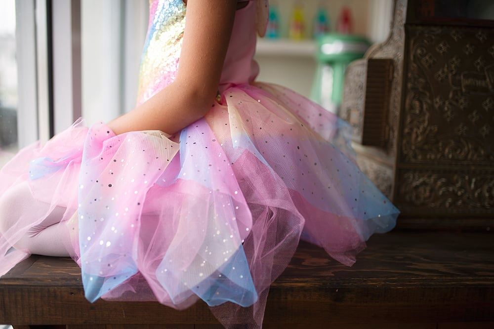 Robe de fée arc-en-ciel avec ailes (5-6)