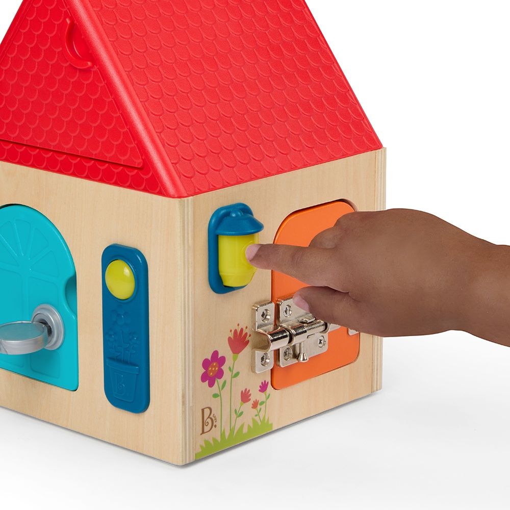 B. Wood - Maison à barrures