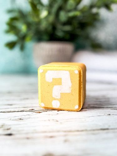 Bombe de bain avec surprise/ Cube jeux video