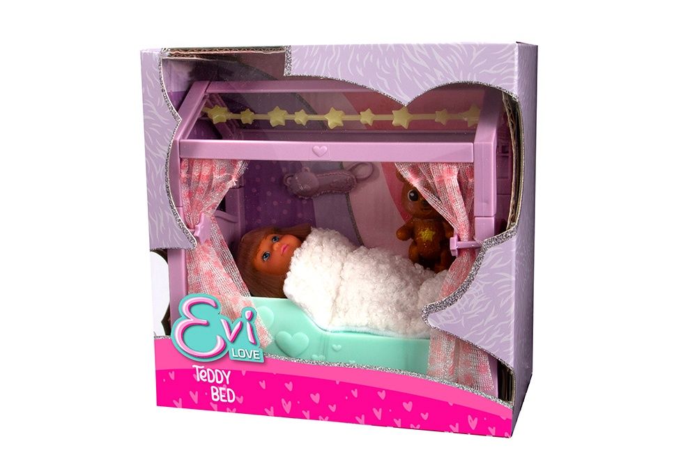 Evi Love - Teddy au lit