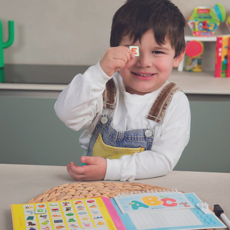 Livre magnetique Lettres et Mots