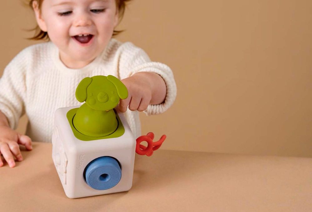 Taf Toys – Cube en silicone Peek &amp; Play