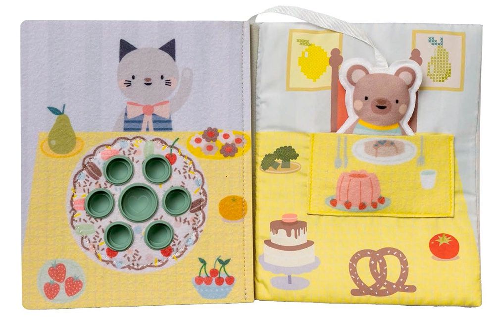 Taf Toys / Mon livre d'activités maison