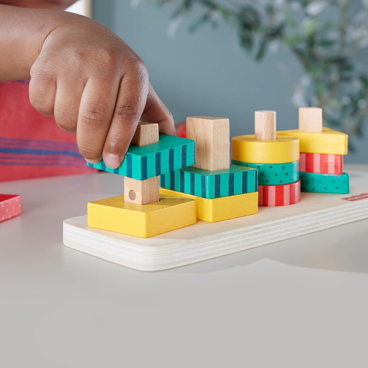 Puzzle formes à empiler en bois