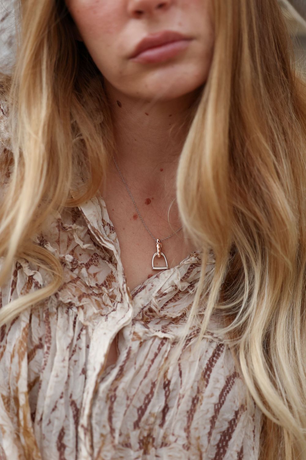 Pendant 925 - Lexi Regal Stirrup & Buckle Silver & Rose Gold Pendant 925 - Lexi Regal Stirrup & Buckle Silver & Rose Gold