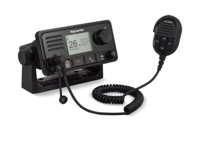 Ray73 VHF With Built-in AIS Receiver (E70517)