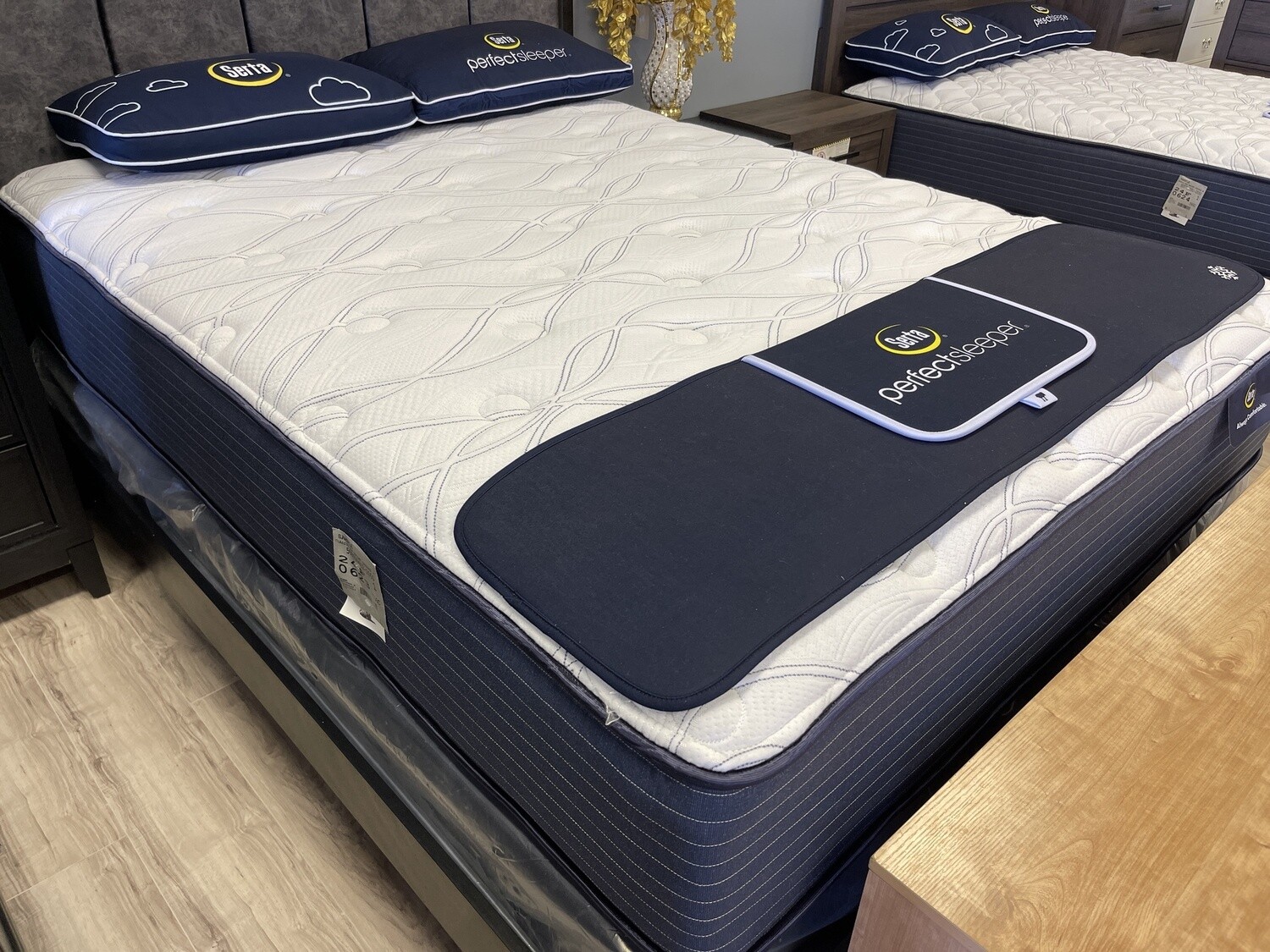 500709452 Classic Elite Bailey Springs, Plush-Mattress