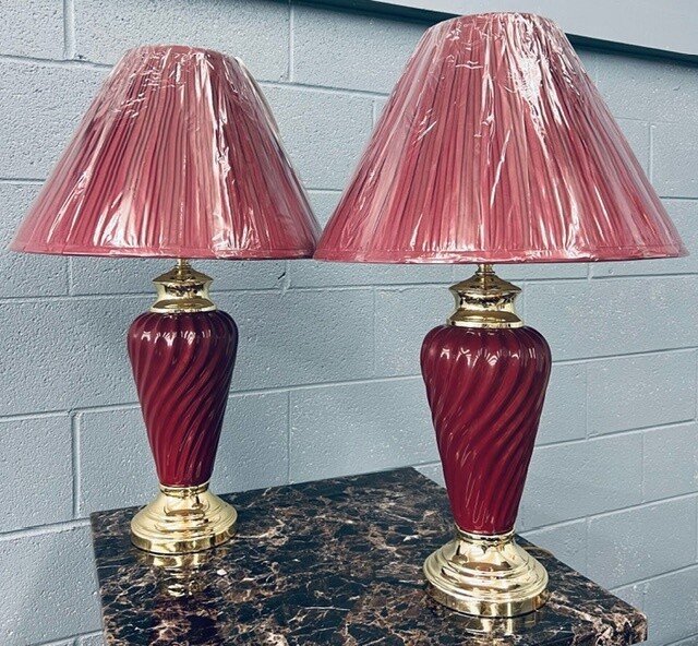 Burgundy Lamp Set