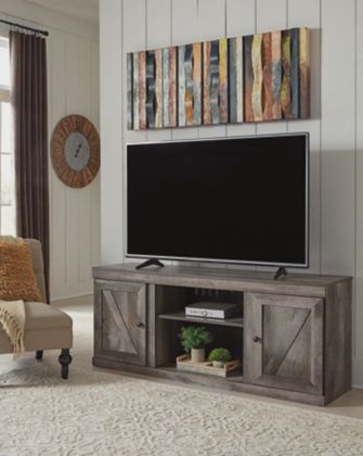Wynnlow TV Stand w/  Fireplace Insert