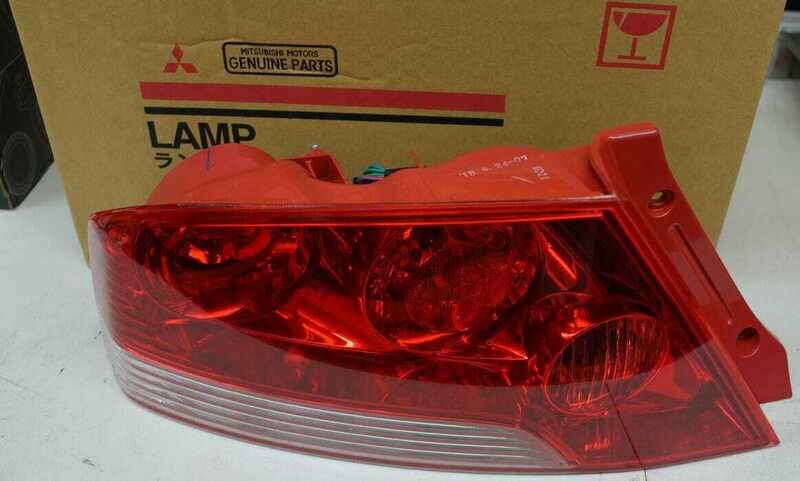 Neue Linke Rückleuchte für Mitsubishi Evo 7 MR583091