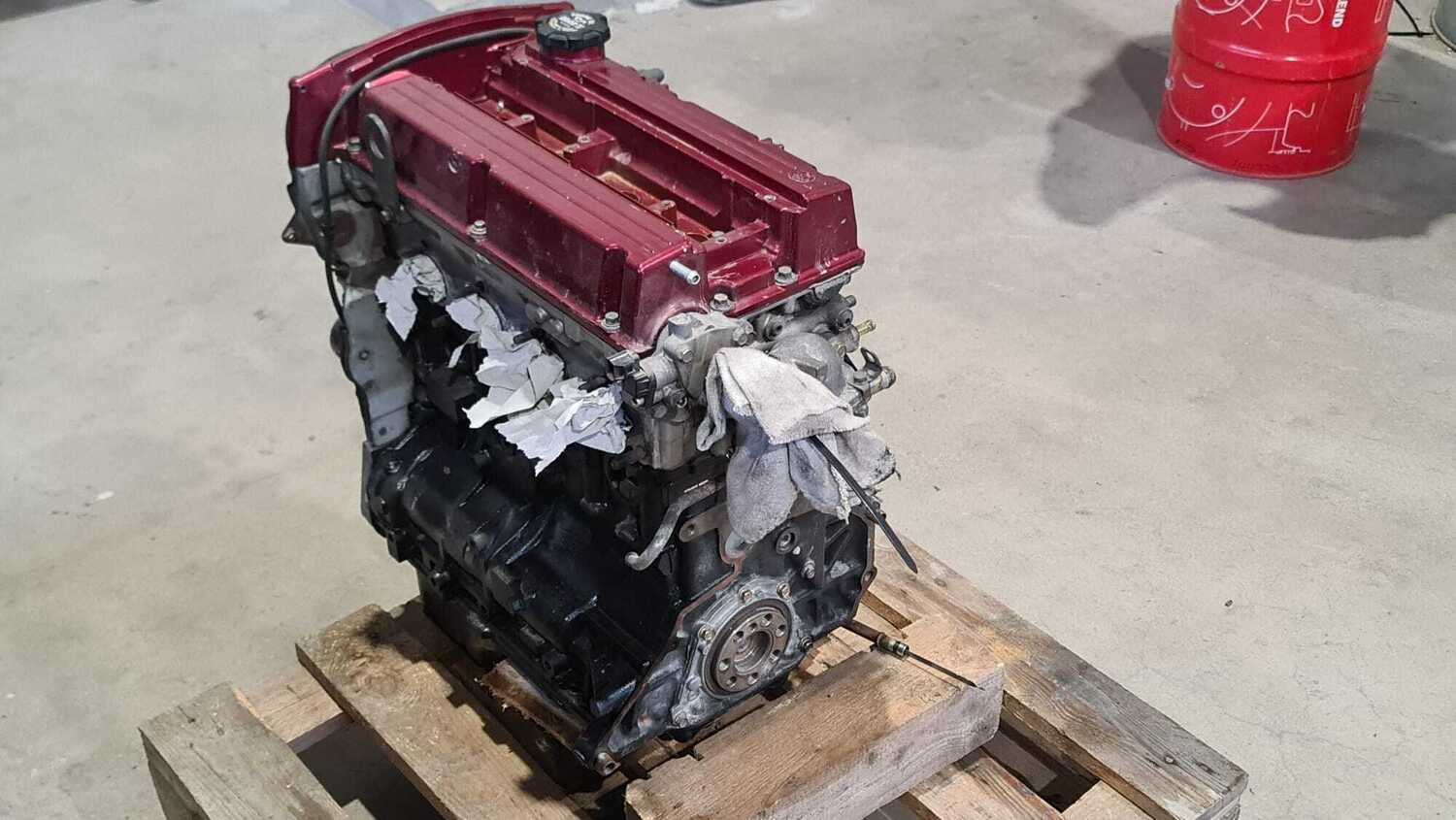 Mitsubishi Evo 8 Rumpfmotor Gebraucht geschlossen 	MD979504