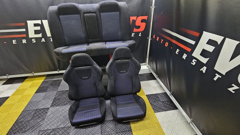 Mitsubishi Evo 8 Recaros