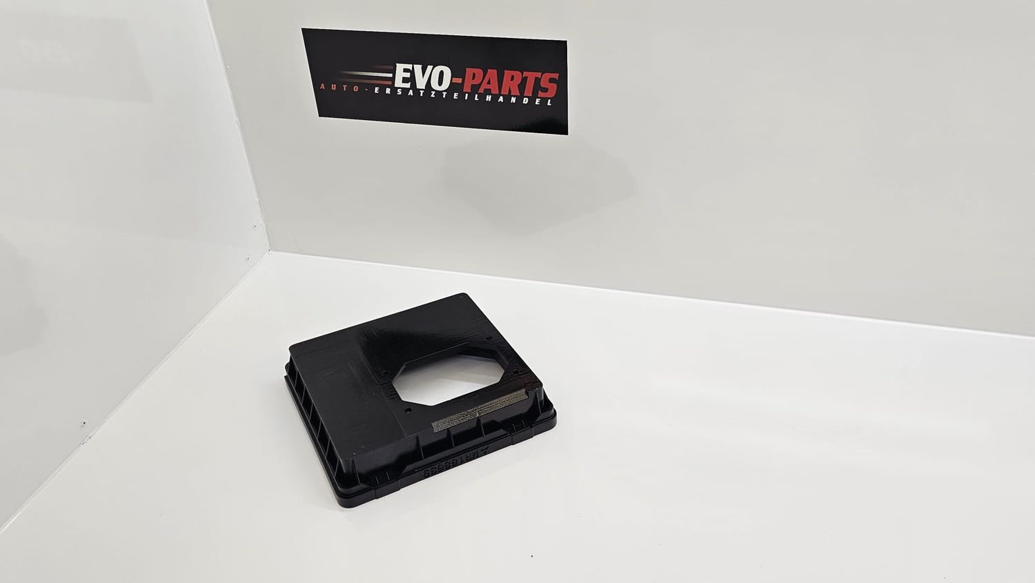 Mitsubishi Evo 4-6 Air Box MR188639 Replica