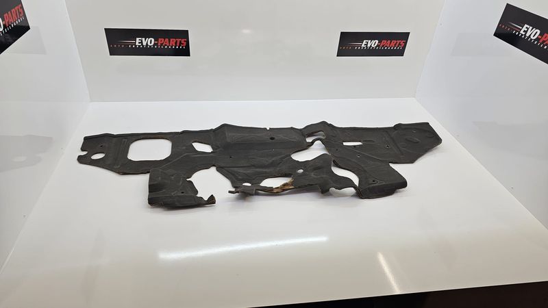 Mitsubishi Evo 7-9 RHD MR479587 Insulator