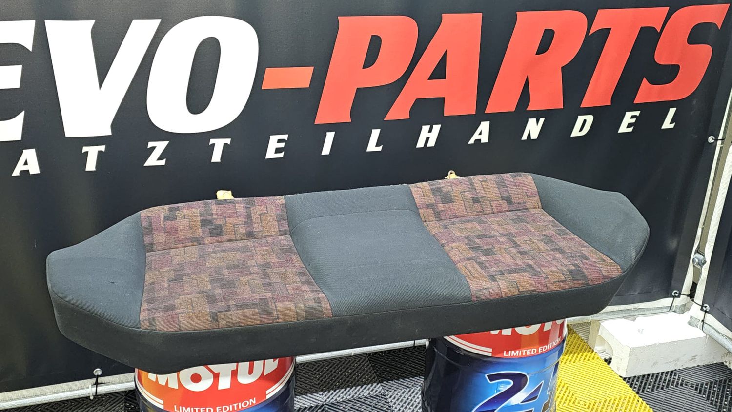 Innenausstattung - Mitsubishi Evo 4 Back Seat