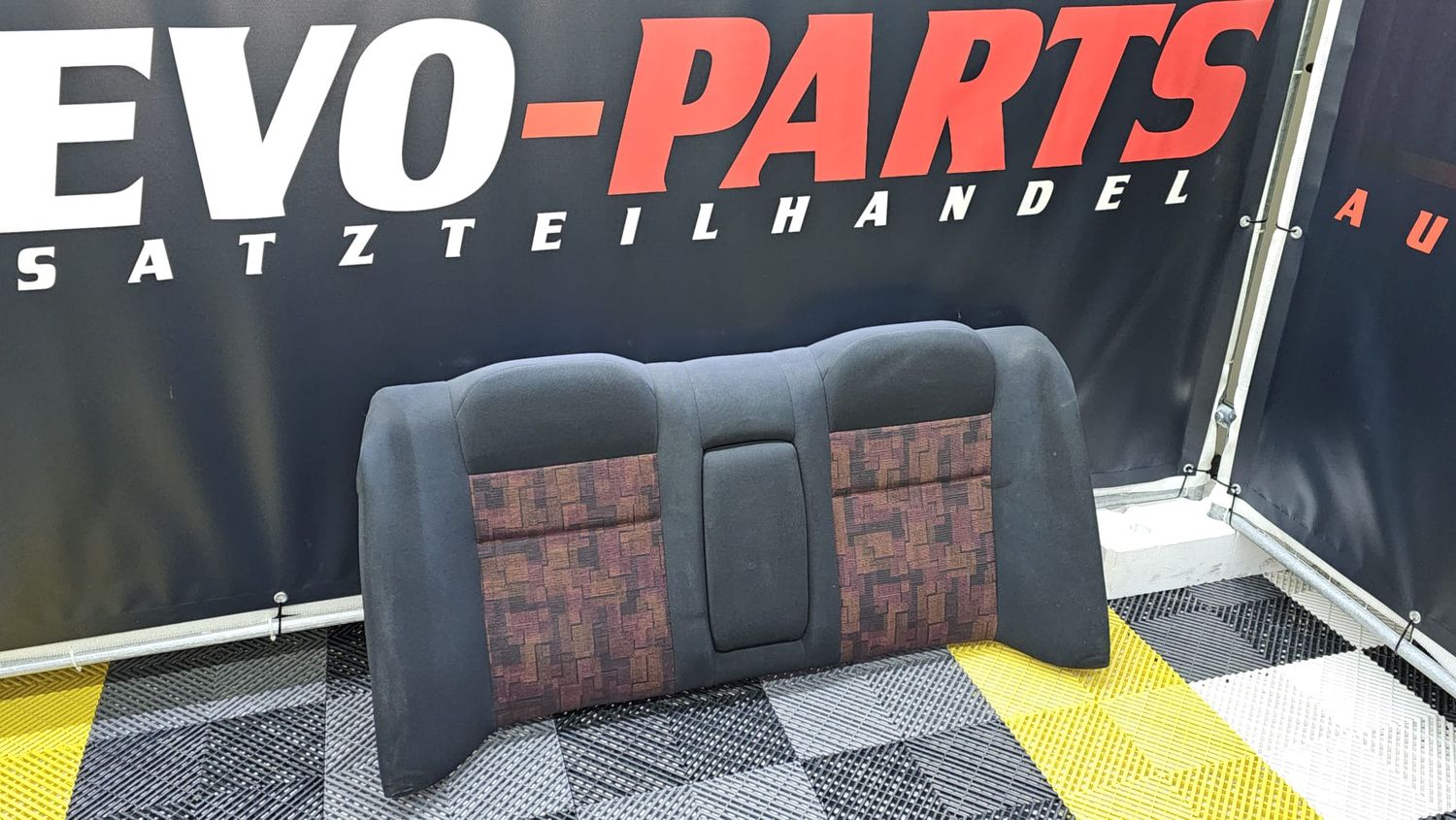 Innenausstattung - Mitsubishi Evo 4 Rücksitzbank