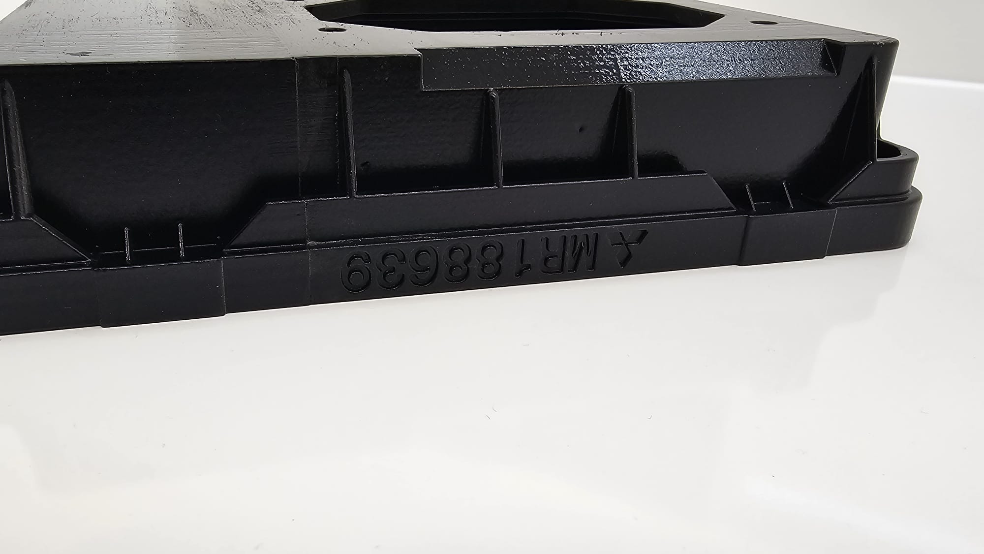 Mitsubishi Evo 4-6 Air Box MR188639 Replica