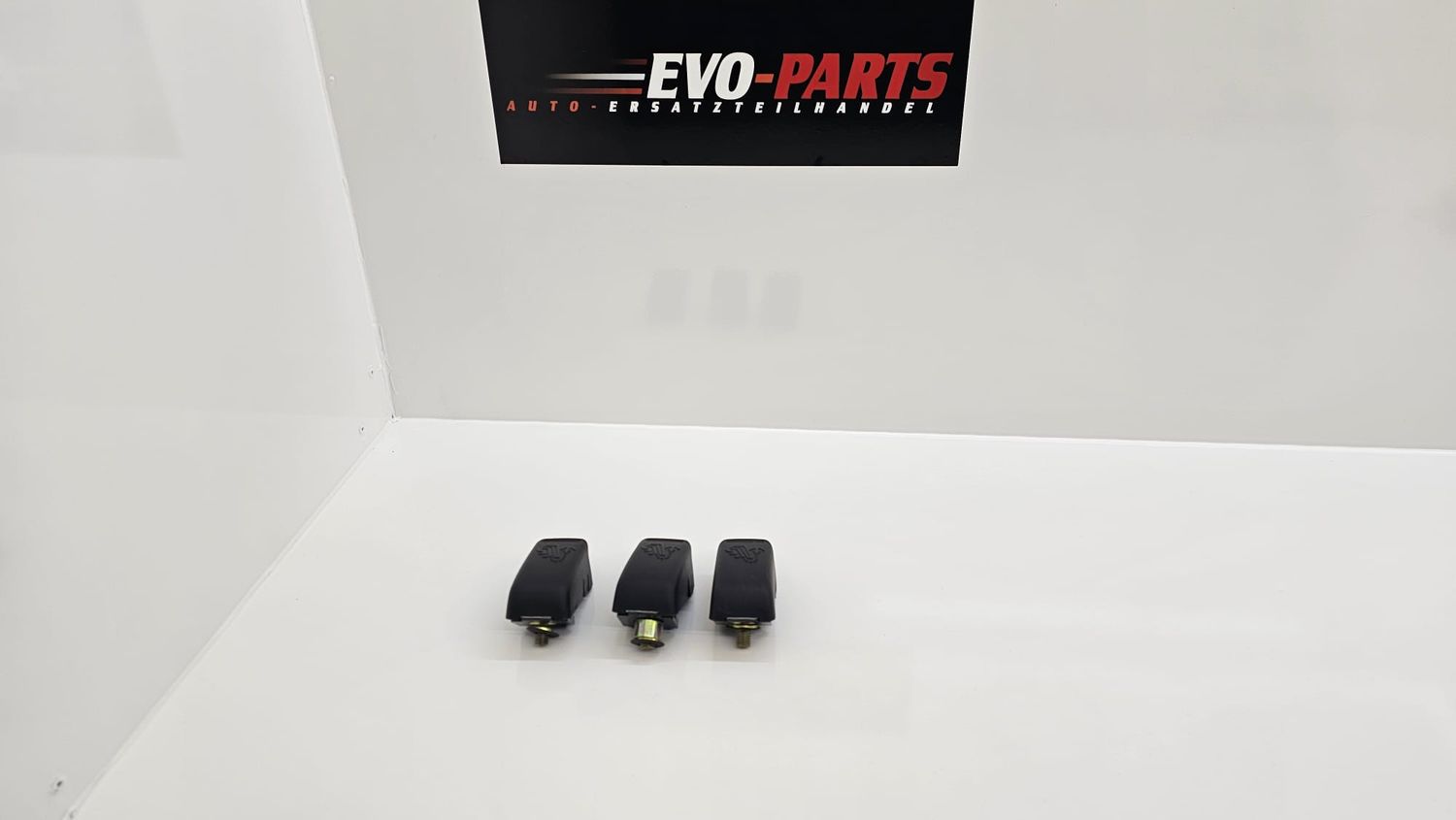 MR647724 - Isofix Sitzhalter - gebraucht