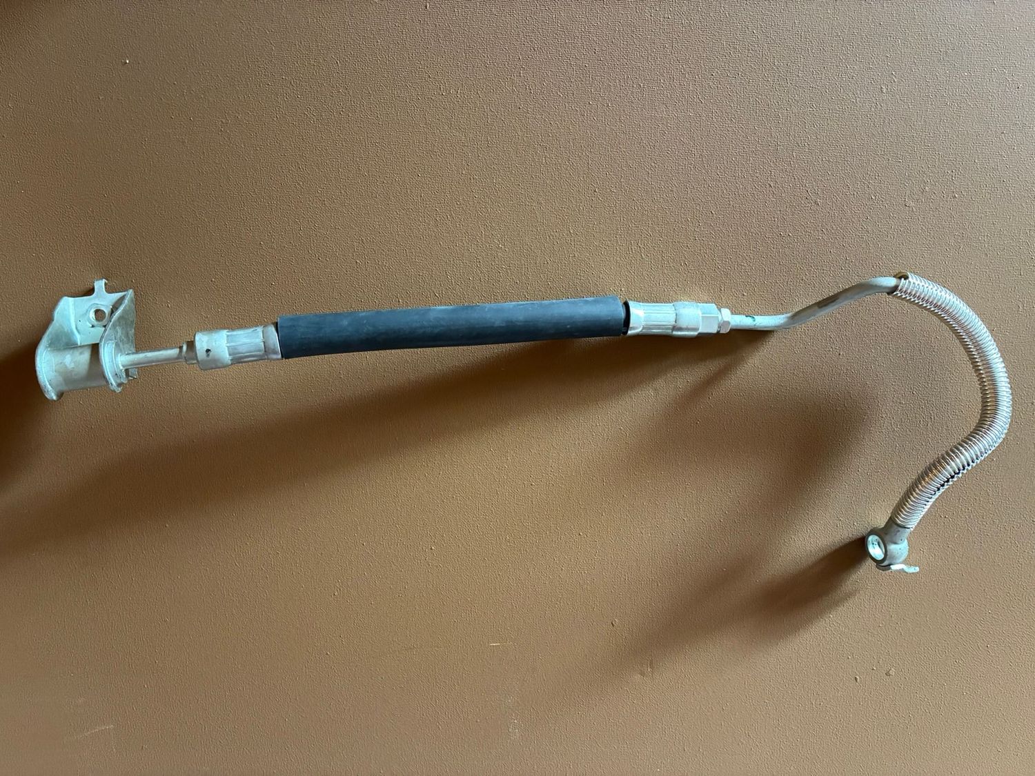 3520A047 - Schlauch, Hydraulik VA Diff