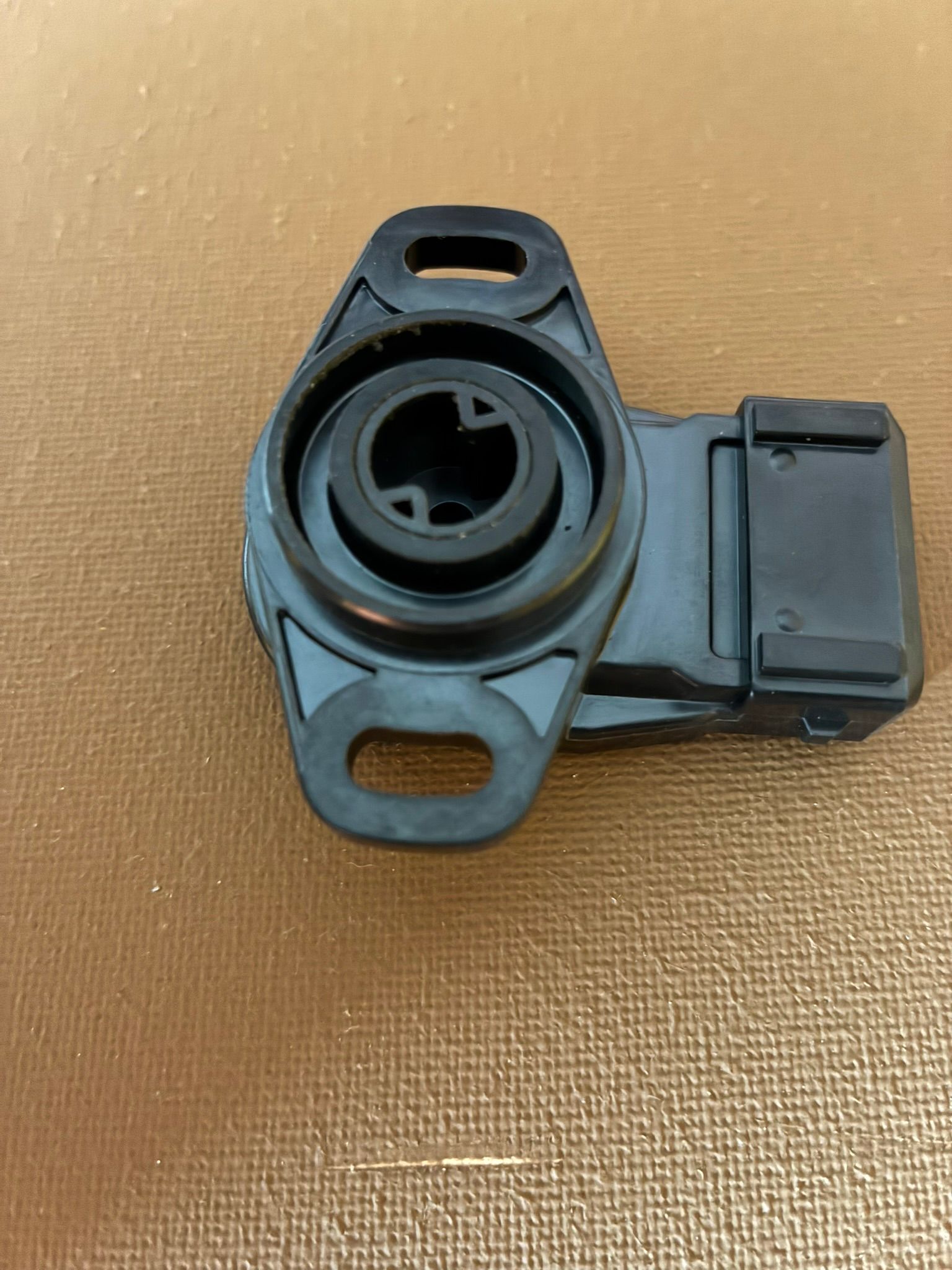 MD628074 - Sensor, Drosselklappe - gebraucht