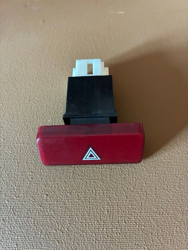 MR406456 - Schalter Warnblinker gebraucht