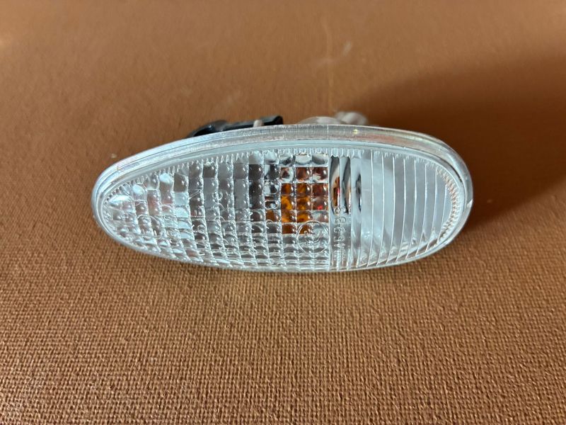 MR522027 - Blinker Kotflügel - gebraucht