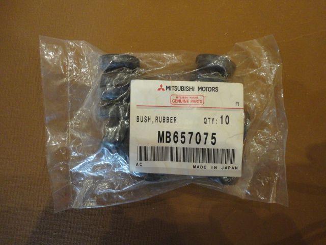 MB657075 - Gummitülle - NEU