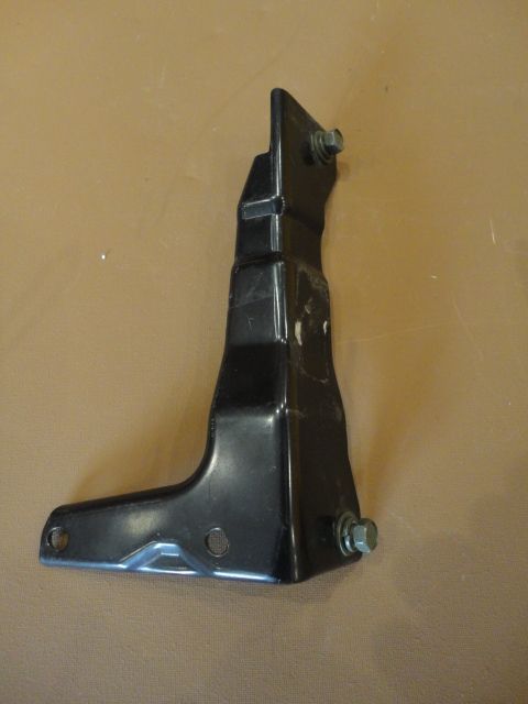 MR464631 - Halter, Ölkühler - Neuwertig