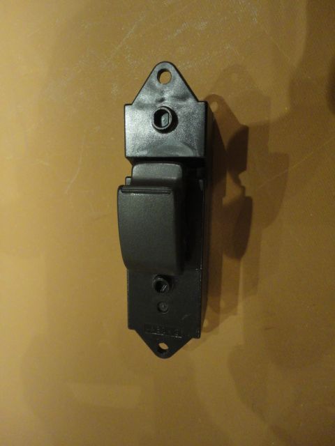 8608A101 - ​Schalter, Fensterheber hinten links  - Neuwertig