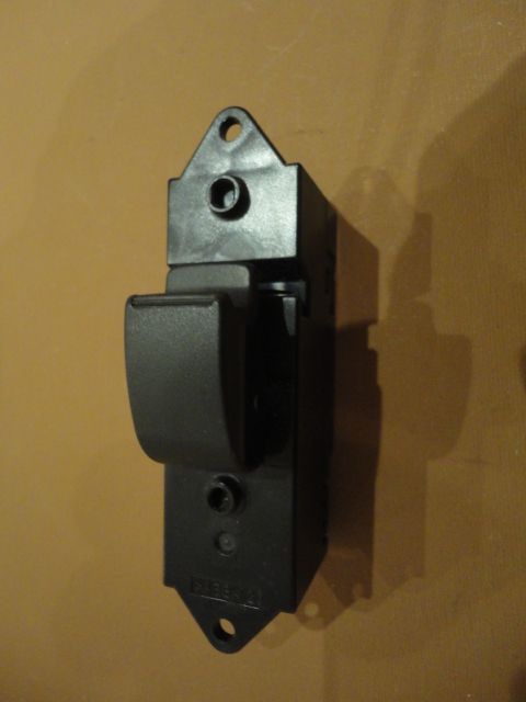 8608A100 - ​​​Schalter, Fensterheber hinten rechts - Neuwertig