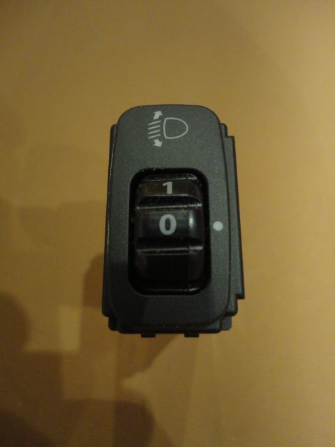 MR506482 - Leuchtweitenregulierungsschalter - Neuwertig