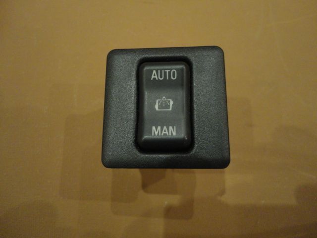 MR572674 - ​Schalter, Ladeluftkühler  - Neuwertig