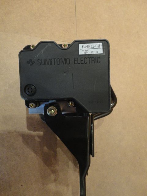 MN116780 - ABS Hydraulikeinheit - Neuwertig