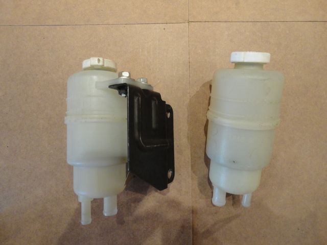 MR580011 - ​Ausgleichsbehälter, ACD Pumpe - gebraucht