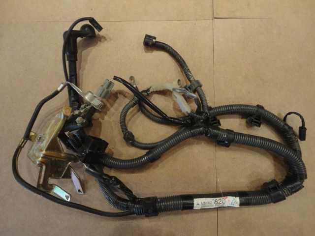 MN162820 - Kabelstrang Batterie - gebraucht