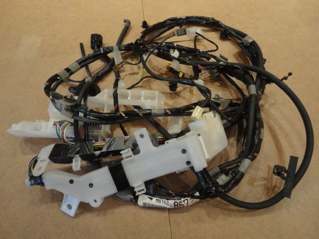 MN162857 - Kabelbaum, Karosserie rechts -