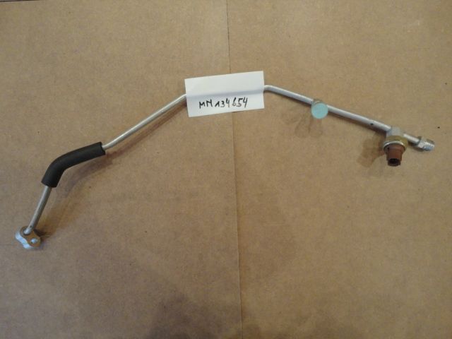 MN134654 - ​Leitung A/C​  - Neuwertig