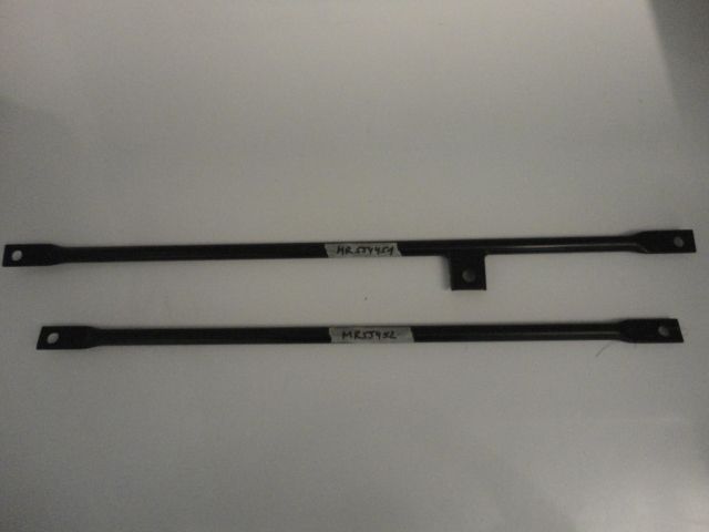 MR554451 - Querstrebe, Vorderachse - gebraucht