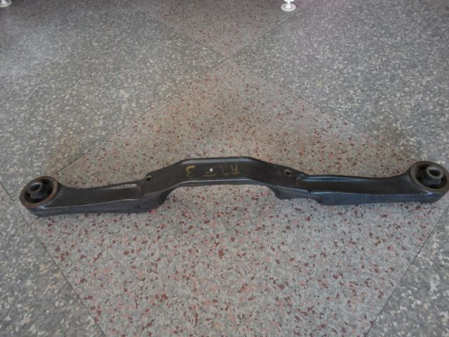 MB856433 - Differential Stütz-Arm hinten - gebraucht