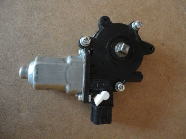 MR991832 - Fensterheber Motor, Türe rechts - Neuwertig MR991832 - Fensterheber Motor, Türe rechts - Neuwertig