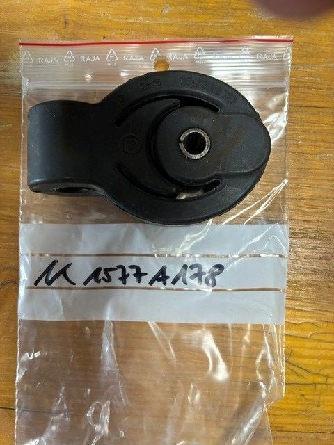 1577A178 - Auspuffgummi - Neuwertig 1577A178 - Auspuffgummi - Neuwertig