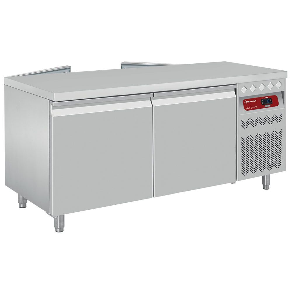 Koeltafel PASS THROUGH, geventileerd, 2x2 deuren GN 2/1, 365 L.