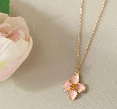 Clover leaf Pastel Pink Necklace