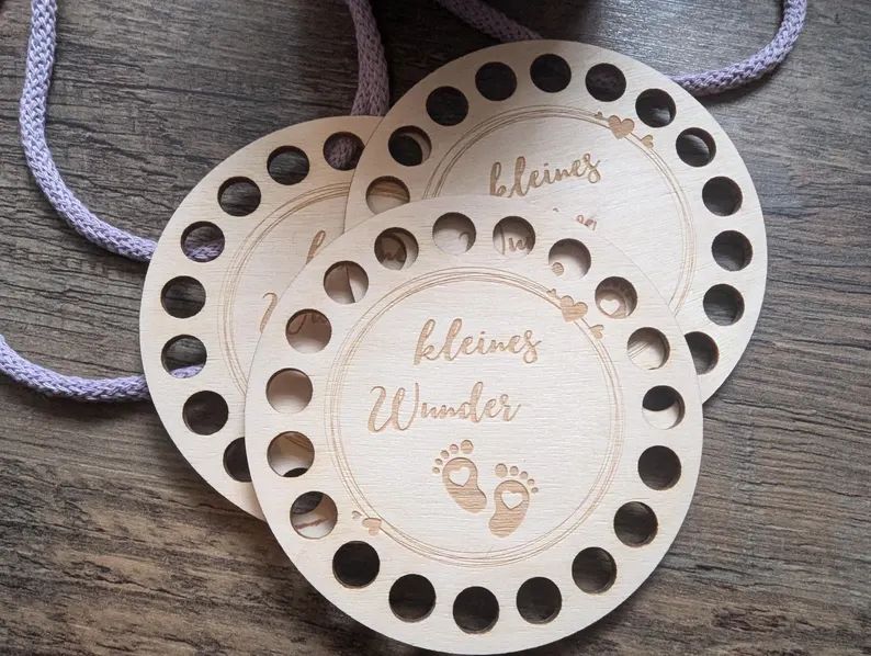 KLEINES WUNDER,  Holzböden mit Motiv, Rund in allen Größen