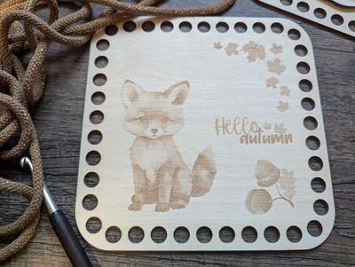 HELLO AUTUM FUCHS,  Holzböden Quadrat mit runden Ecken in 3 Größen