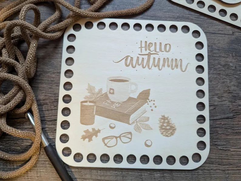 HELLO AUTUM BÜCHER,  Holzböden Quadrat mit runden Ecken in 3 Größen
