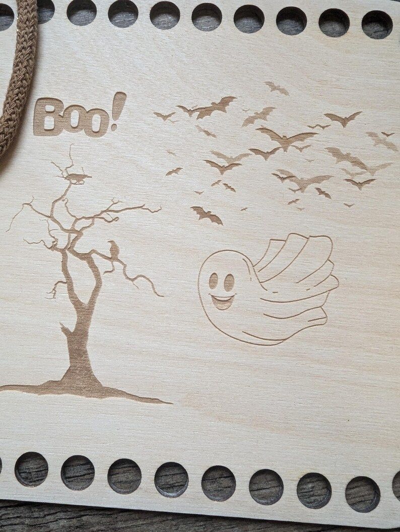BOO,  Holzböden mit Motiv, Quadrat mit runden Ecken in 3 Größen