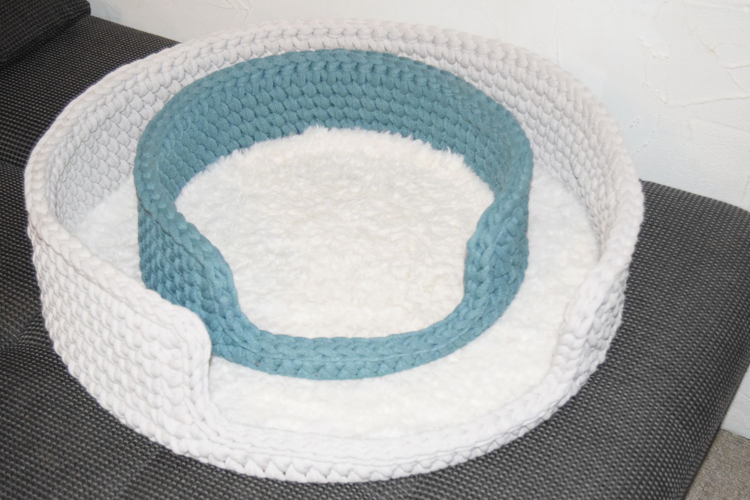DIY-Set + LEO + Katzenkorb oder Hundekorb selberhäkeln mit Holzboden