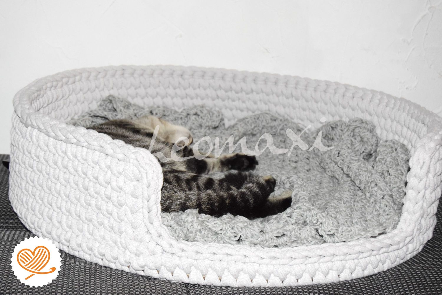 DIY-Set + LEO + Katzenkorb oder Hundekorb selberhäkeln mit Holzboden