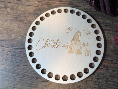 MERRY CHRISTMAS Wichtel mit Elch, Holzböden mit Motiv, Rund in allen Größen